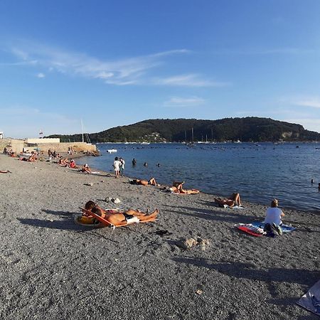 Moderno Appartamento Vista Mare, Con Parcheggio Privato Porto Venere Exterior photo